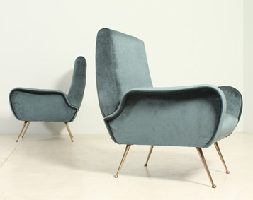 PAIR OF ITALIAN VELVET ARMCHAIRS FROM 1950s