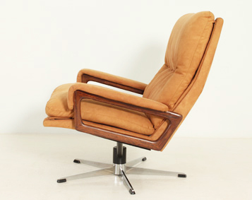 ANDRE VANDENBEUCK KING CHAIR