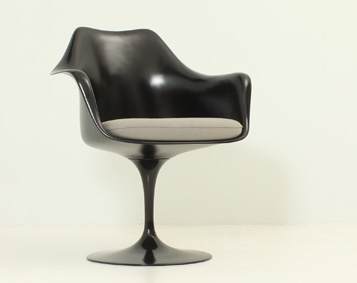 BLACK TULIP ARMCHAIR BY EERO SAARINEN FOR KNOLL