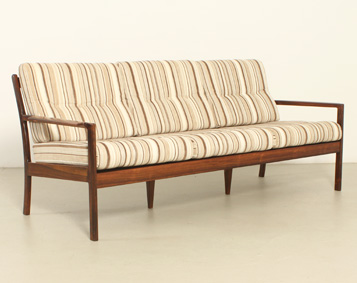 THREE-SEATER DANISH ROSEWOOD SOFA FROM 1960's
